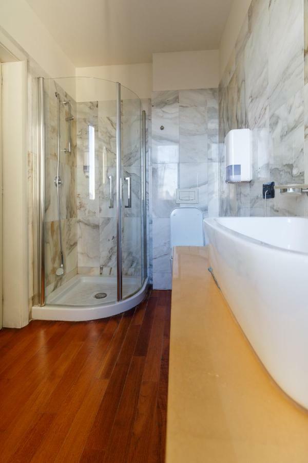 City Center Premium Apartments Bucarest Extérieur photo