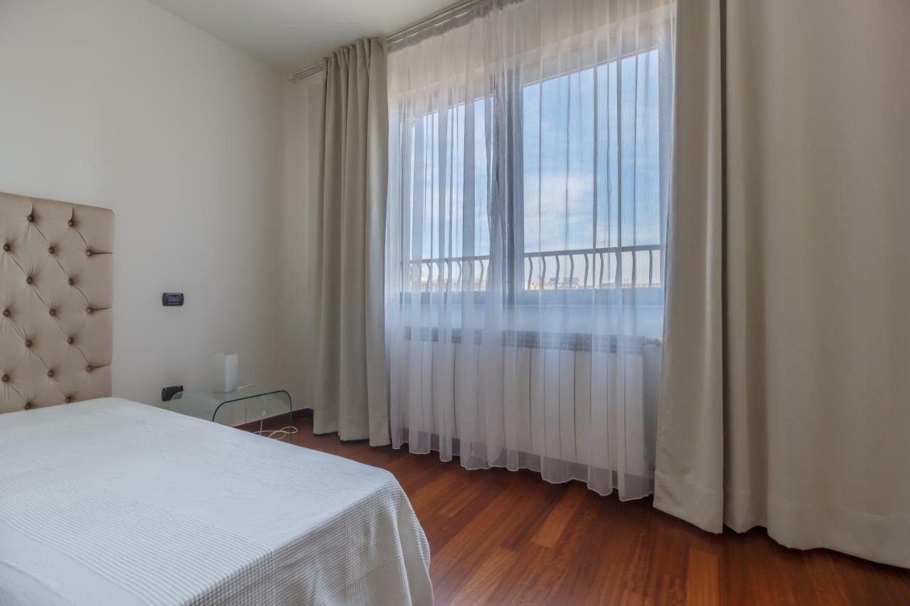 City Center Premium Apartments Bucarest Extérieur photo
