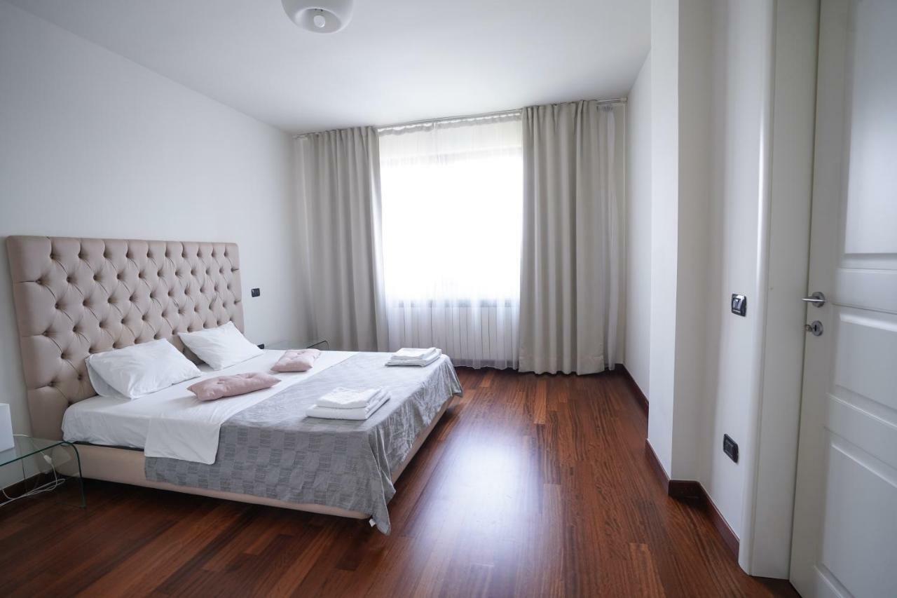 City Center Premium Apartments Bucarest Extérieur photo