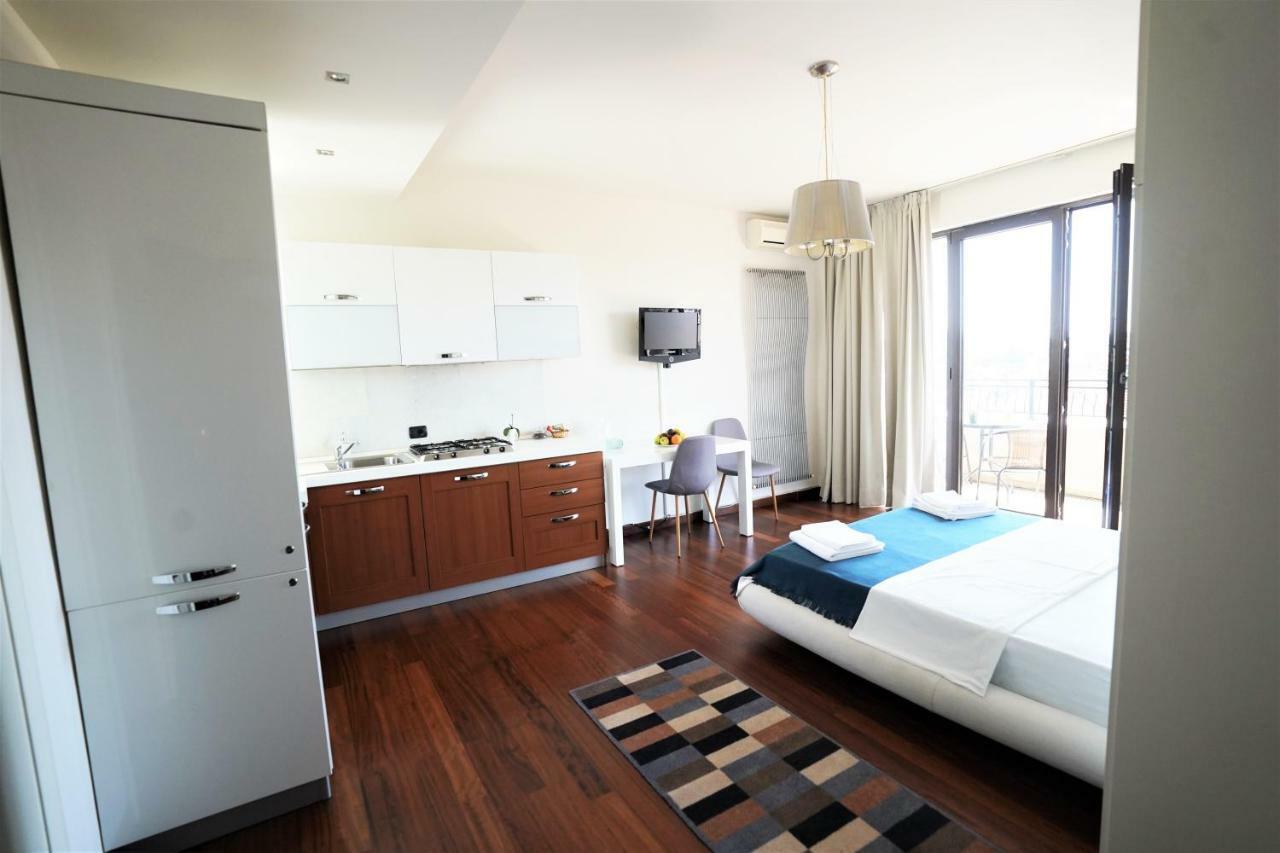 City Center Premium Apartments Bucarest Extérieur photo