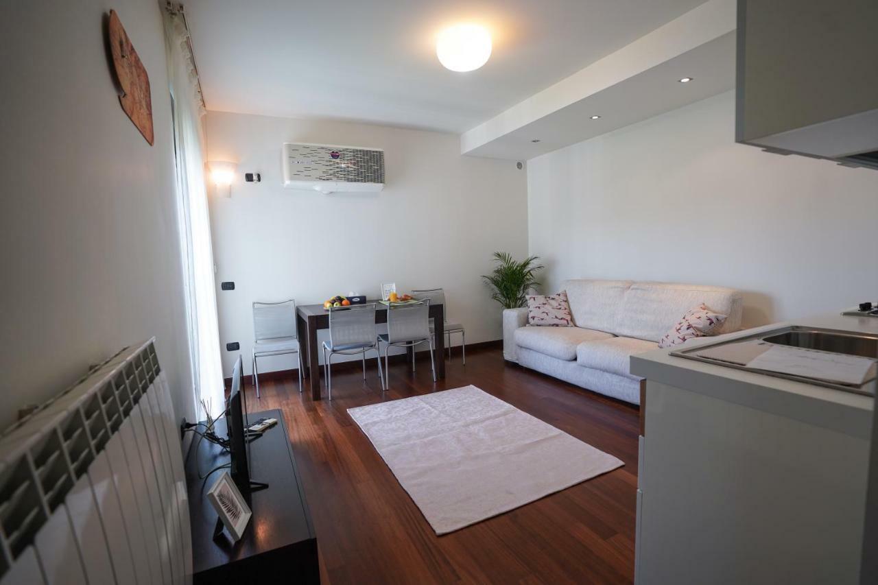 City Center Premium Apartments Bucarest Extérieur photo